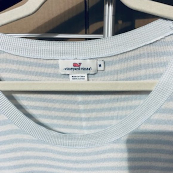 Vineyard Vines Blue and white  striped sweater - Picture 8 of 8